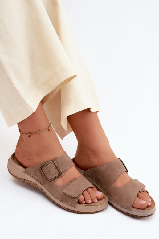 Dames slippers met gespen en plakkerige sluiting in bruin
