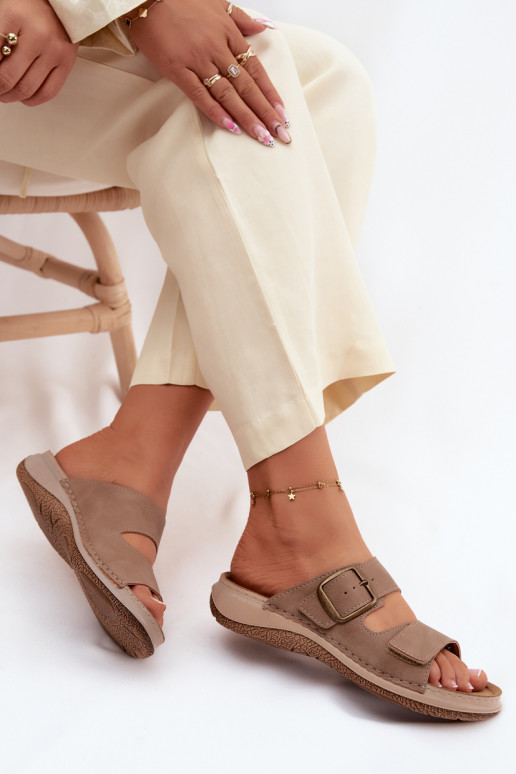 Dames slippers met gespen en plakkerige sluiting in bruin