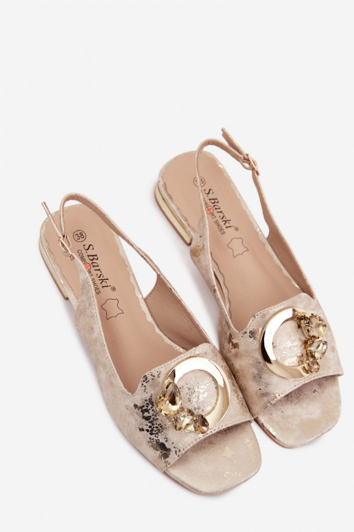 Platte sandalen voor vrouwen met ornamenten in goudkleur