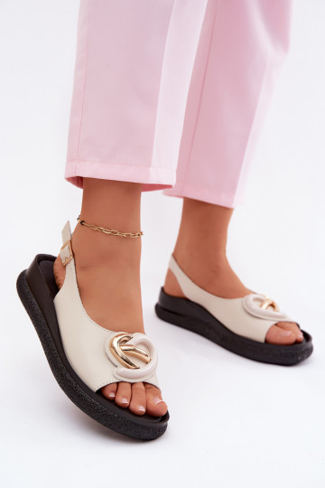 Leren platformsandalen met ornamenten in zandkleur 2