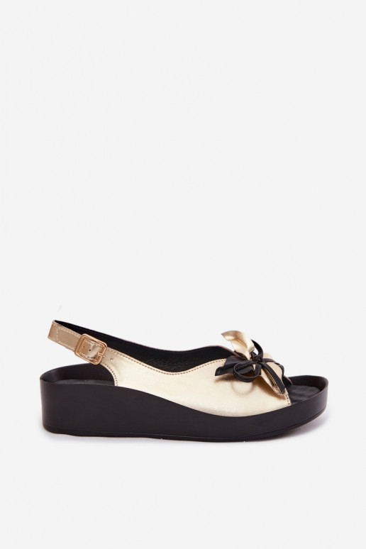 Dames sandalen met ornamenten S.Barski KV61-6045 gouden kleur