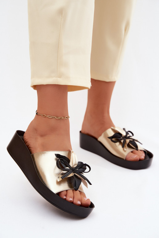 Leren pantoffels Dames met ornamenten S.Barski KV61-6044 gouden kleur