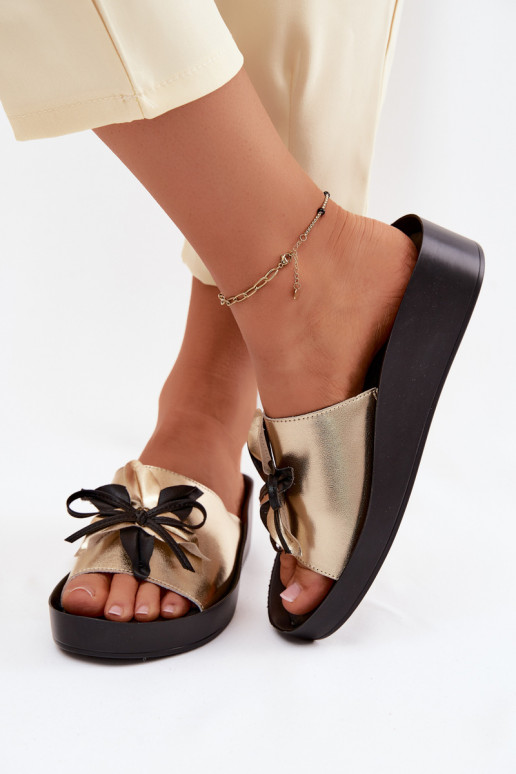 Leren pantoffels Dames met ornamenten S.Barski KV61-6044 gouden kleur