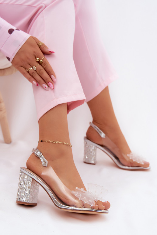 Sandalen met hak en fonkelende edelstenen, gaas met strikken D&A MR61-9010 zilver