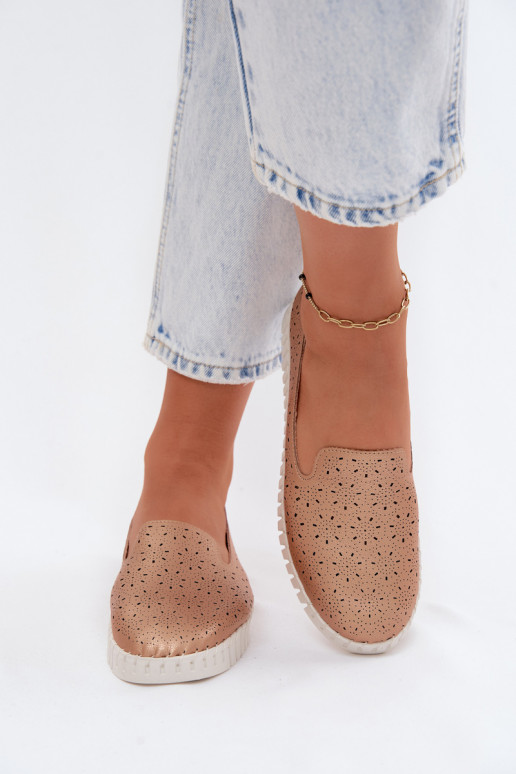 Instap schoenen met geperforeerde elementen in champagne Salty