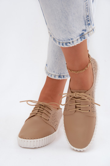 Zand geperforeerde schoenen met veters Pearla