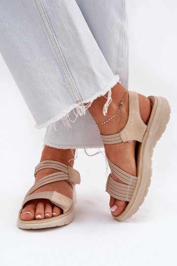 Comfortabele dames zandkleurige sandalen met plakkende sluitingen Hallriva