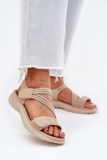 Comfortabele dames zandkleurige sandalen met plakkende sluitingen Hallriva 2