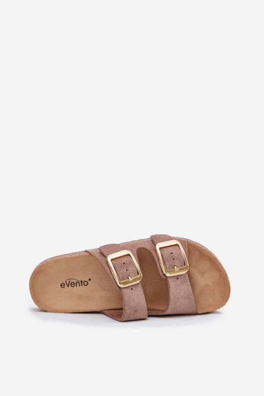 Dames zandkleurige faux suede slippers met gouden gespen Vorella