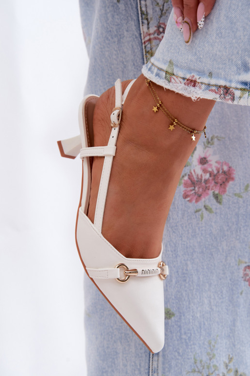 Dames sandalen met puntige hakken in witte kleur Felessa
