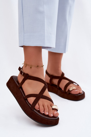 Sandalen met platform en gouden details in chocoladekleur Olmira 2