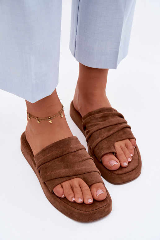 Bruine dames slippers met ruches Gelmira