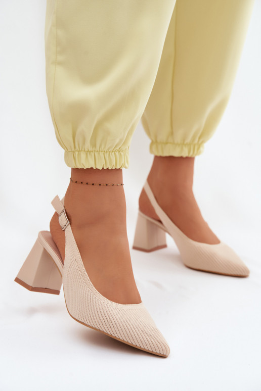 Zandkleurige sandalen met hakken Elissea