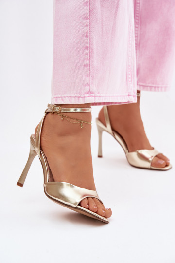 Gouden dames sandalen met dunne hakken van faux leer Olissey 2