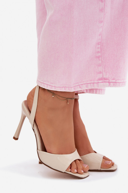 Beige dames sandalen met dunne hakken van faux leer Olissey