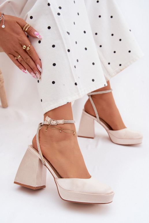 Gouden sandalen op chunky hakken met glinsterende studs Seraphina