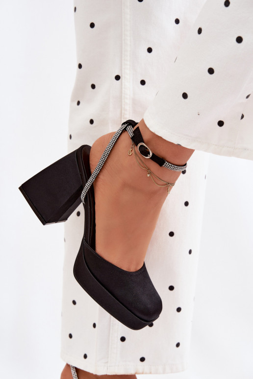 Zwarte sandalen op chunky hakken met glinsterende studs Seraphina