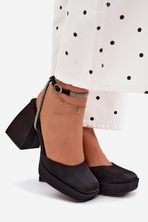 Zwarte sandalen op chunky hakken met glinsterende studs Seraphina