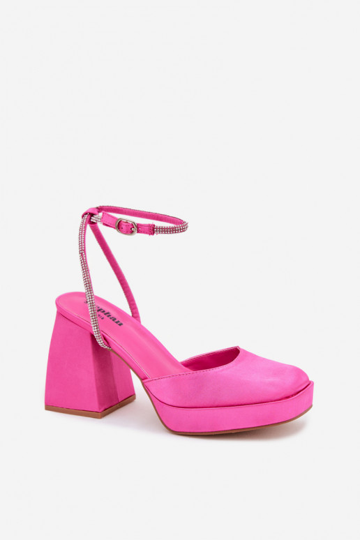 Roze sandalen op chunky hakken met glinsterende studs Seraphina