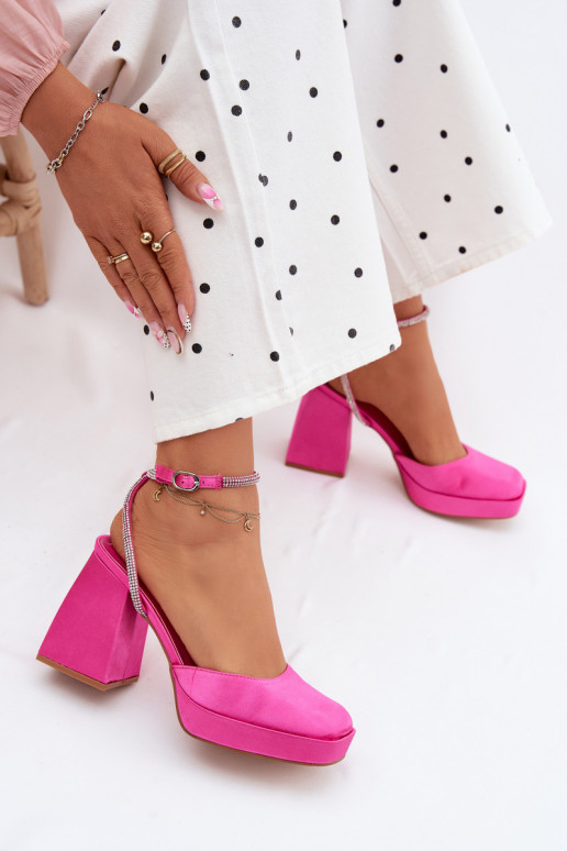 Roze sandalen op chunky hakken met glinsterende studs Seraphina