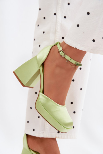 Groene sandalen met hak en satijnen afwerking Calistae