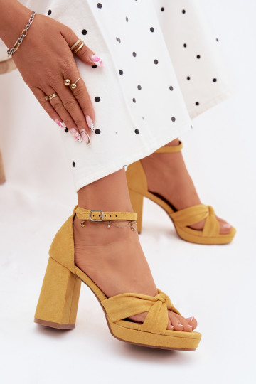 Gele hoge hak sandalen van faux suede Rosetta