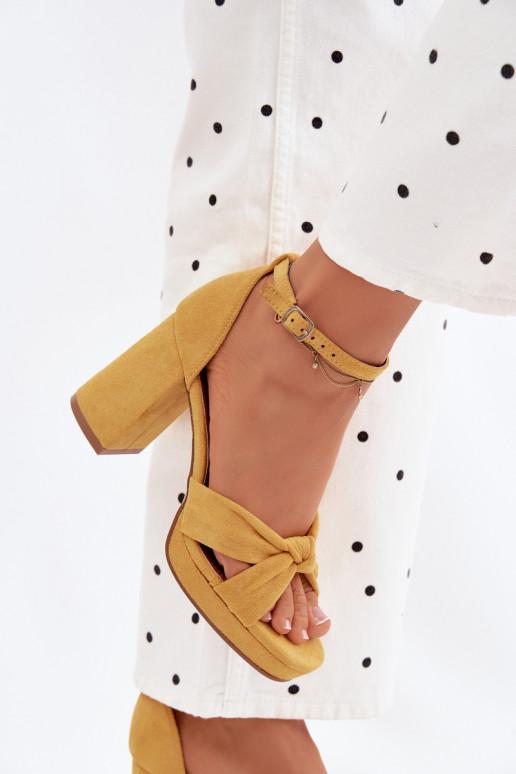 Gele hoge hak sandalen van faux suede Rosetta