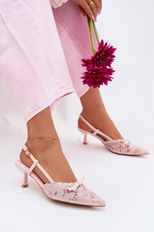 Roze sandalen met kant en strikjes op de hak Tai turiribelle