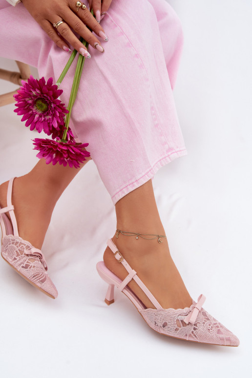 Roze sandalen met kant en strikjes op de hak Tai turiribelle