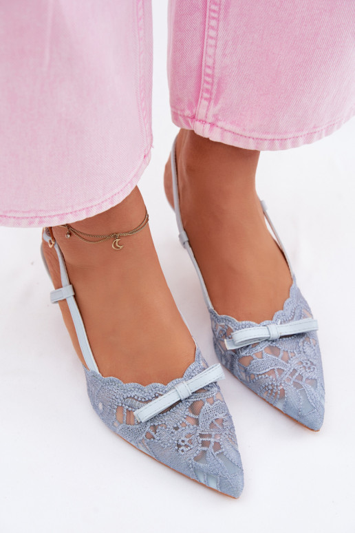 Blauwe sandalen met kant en strikjes op de hak Tai turiribelle