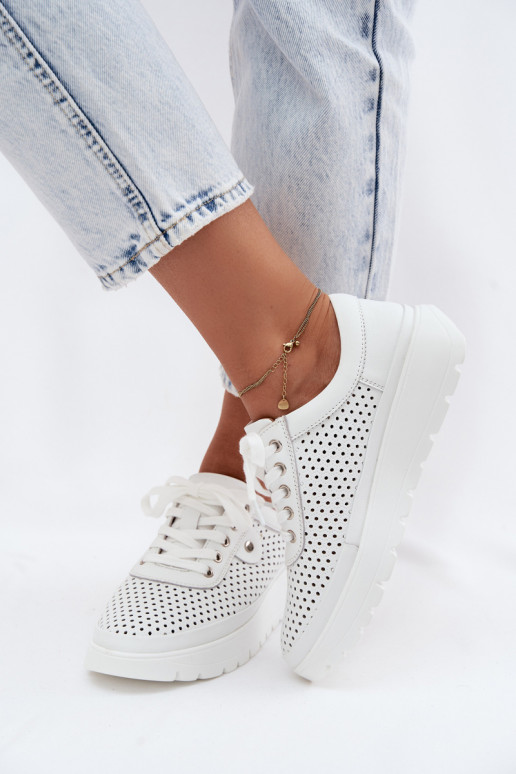Witte geperforeerde leren schoenen voor dames Vinceza 79629