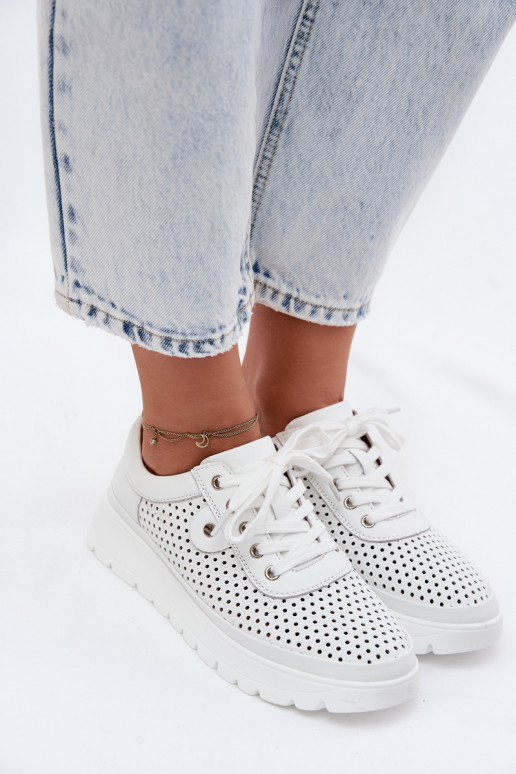 Witte geperforeerde leren schoenen voor dames Vinceza 79629