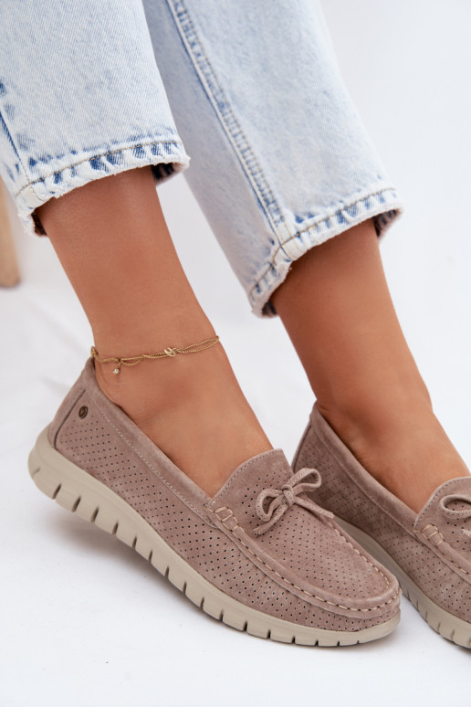 Zandkleurige faux suede dames mocassins met strikken Vinceza 95401
