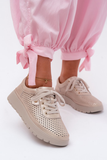 Gouden geperforeerde leren schoenen voor dames Vinceza 79629