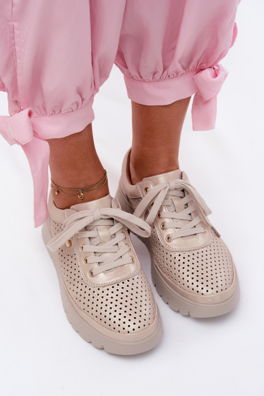 Gouden geperforeerde leren schoenen voor dames Vinceza 79629