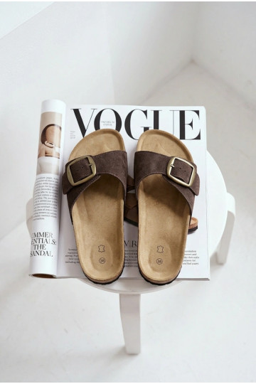 Chocoladekleurige nubuck dames slippers met gespen Emiline
