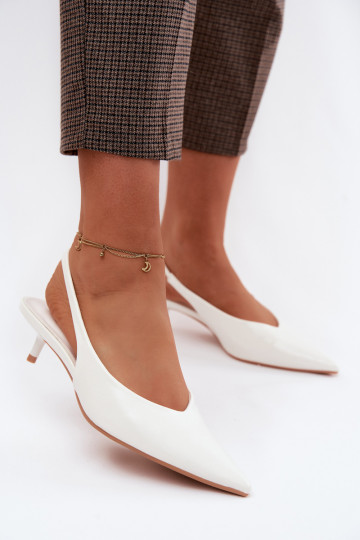 Witte gelakte sandalen met faux leren hakken Averelle 2