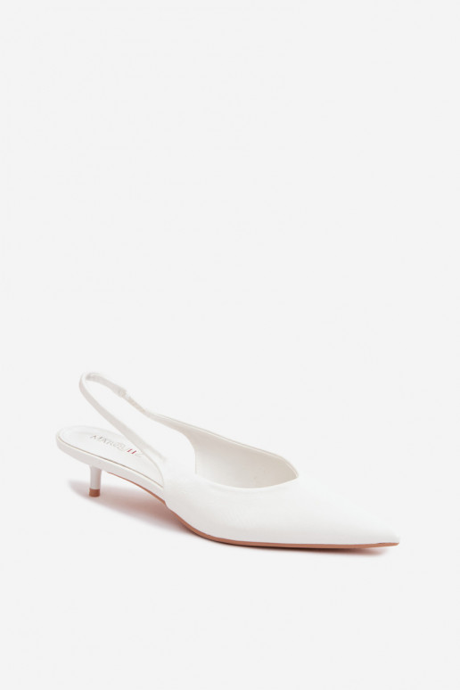 Witte gelakte sandalen met faux leren hakken Averelle
