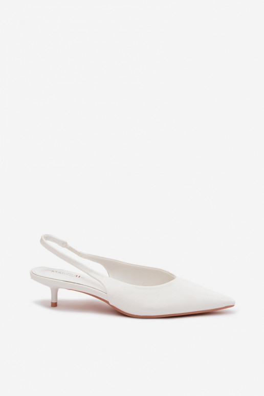 Witte gelakte sandalen met faux leren hakken Averelle