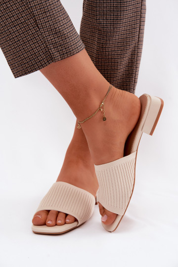 materiaal Damespantoffels met brede hakken ivoor Belissea 2