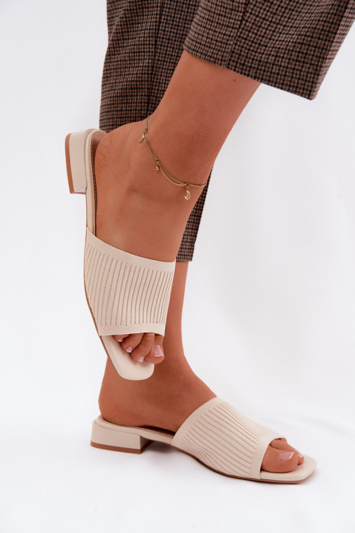 materiaal Damespantoffels met brede hakken ivoor Belissea