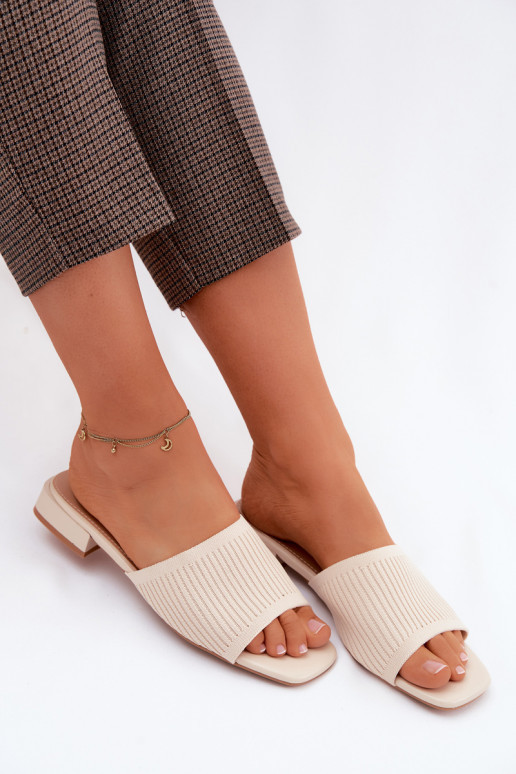 materiaal Damespantoffels met brede hakken ivoor Belissea