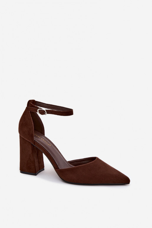 Hakken van faux suede in Czekolado kleur Selvra