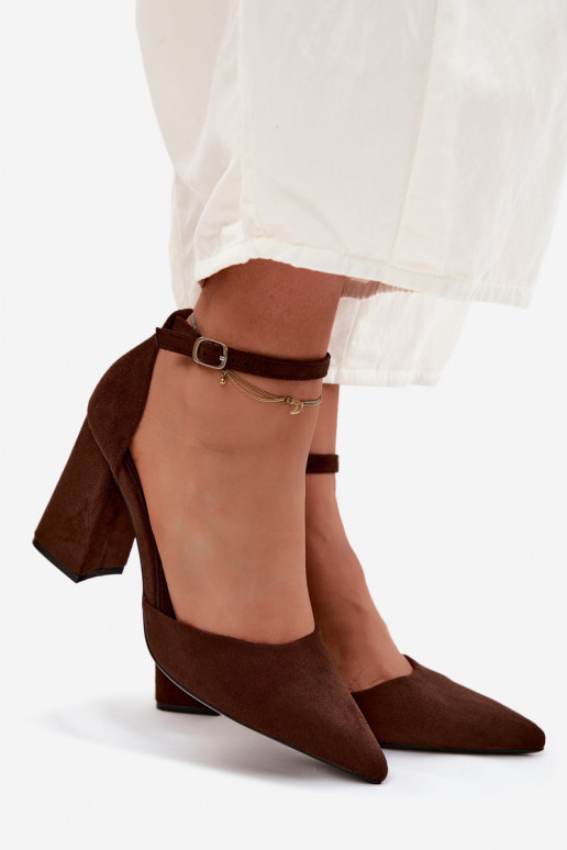 Hakken van faux suede in Czekolado kleur Selvra