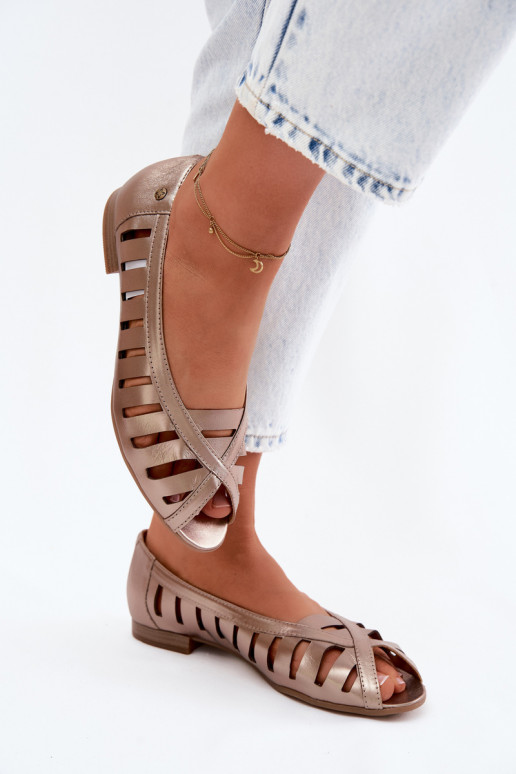 Leer OpengeInerkte ballerinas Het heeftciejka P7540-25 gouden kleur