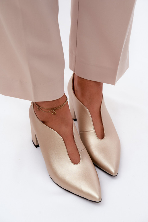 Leer schoenen Dames met hakken Het heeftciejka K7469-26 gouden kleur