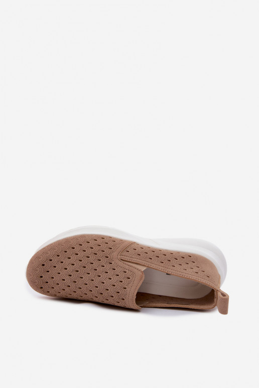 Instap schoenen met uitsnijdingen van faux suede in zandkleur Geressa