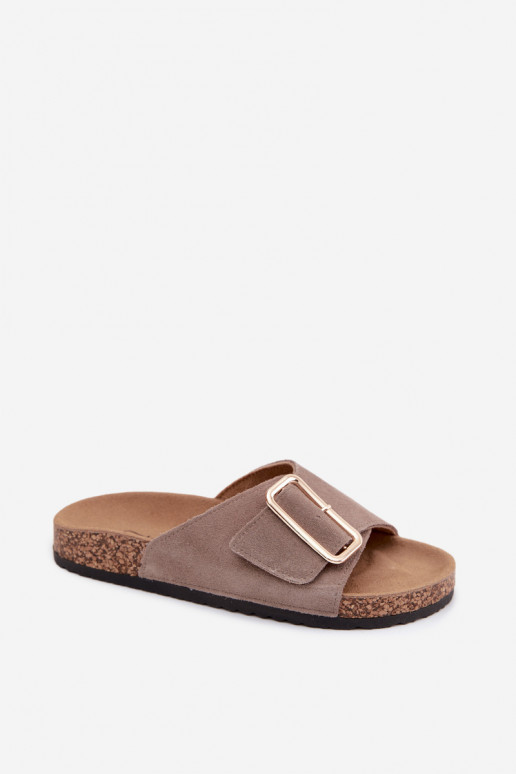 Faux suède dames slippers met gespen in zandkleur Beryl