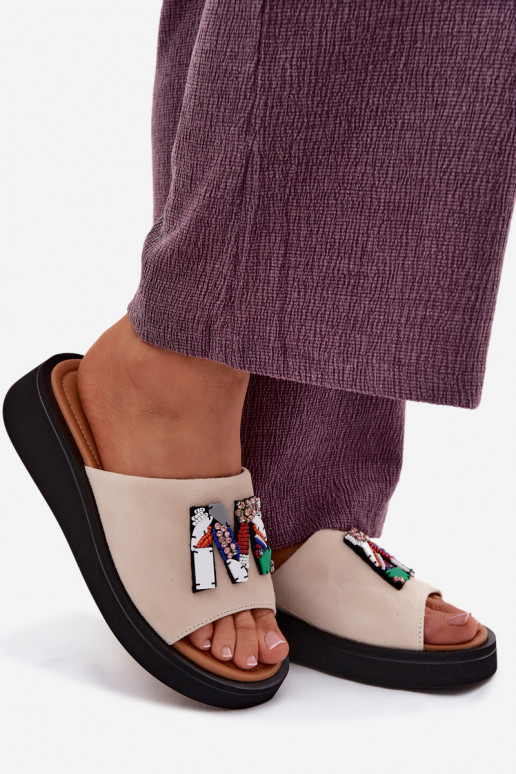 Leer Dames suède pantoffels met ornamenten met platform Vinceza 66942 beige