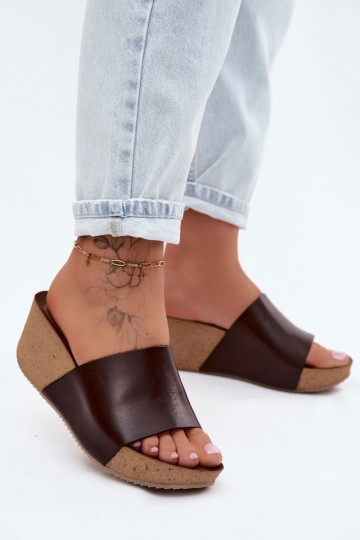 Zazoo 40291 chocoladekleurige leren slippers met kurkzool